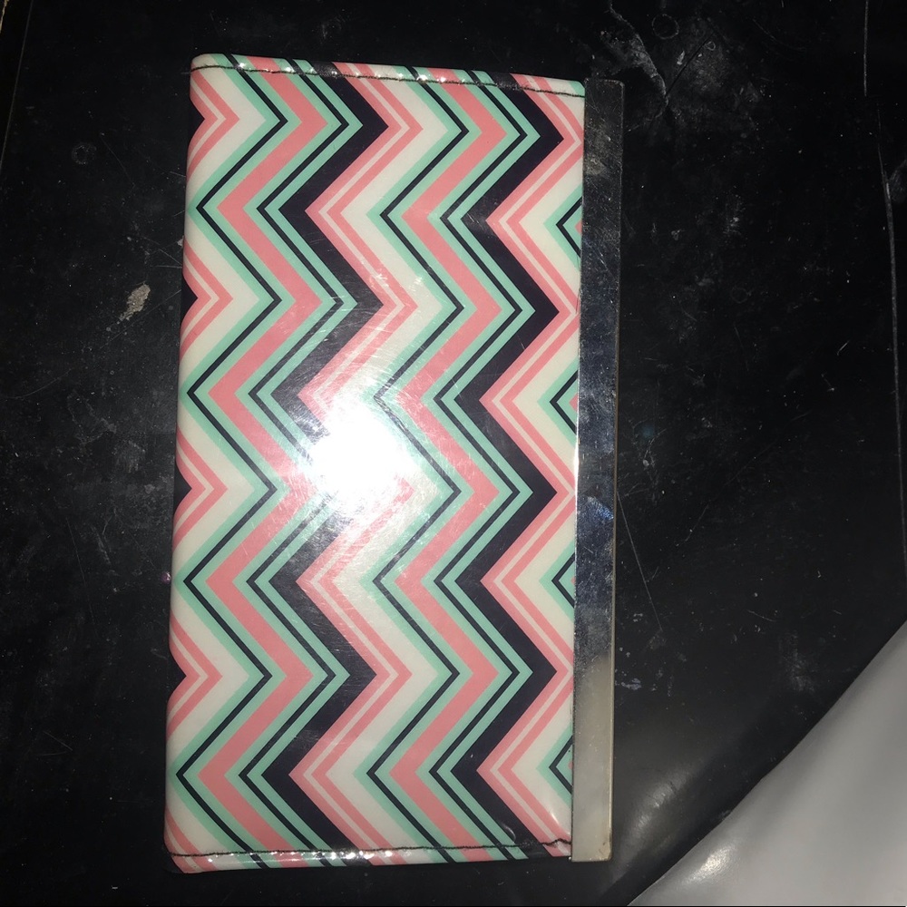 Chevron Patterned Wallet - Picture 2 of 3